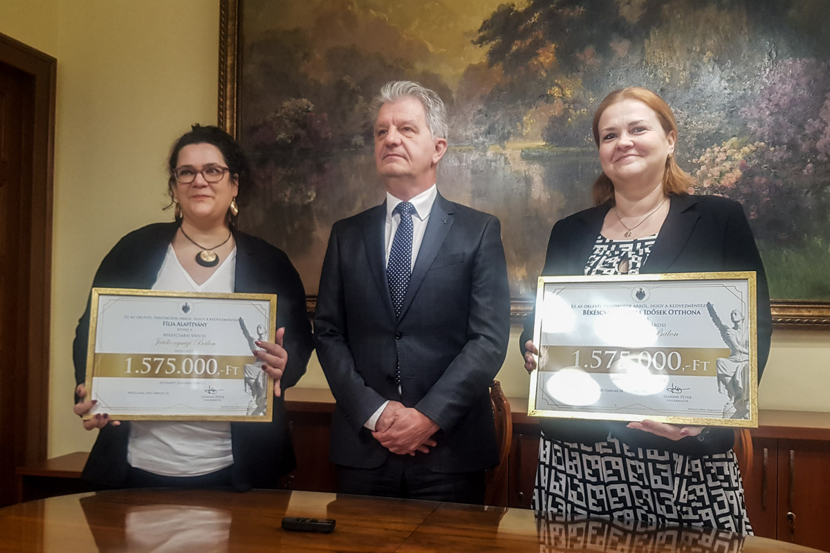 az-idosek-ellatasat-tamogatja-a-jotekonysagi-balon-befolyt-osszeg-–-koros-hircentrum