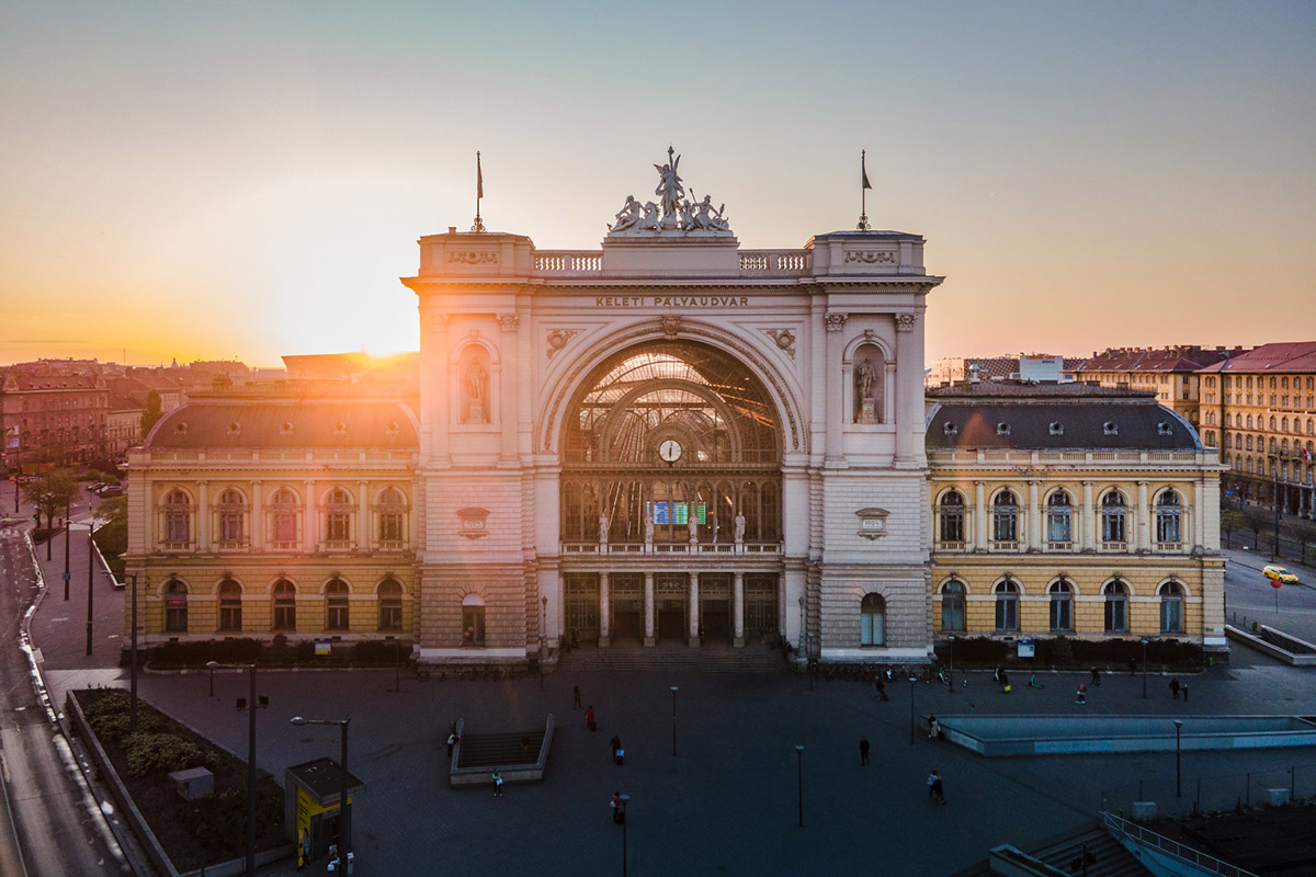 kozeleg-az-idopont:-hamarosan-negy-hetre-lezarjak-a-keleti-palyaudvart-–-koros-hircentrum