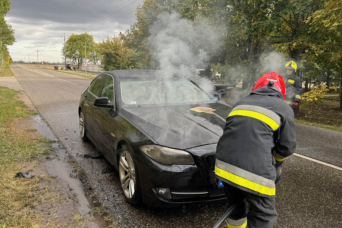 kigyulladt-bmw-hez-riasztottak-a-tuzoltokat-–-koros-hircentrum