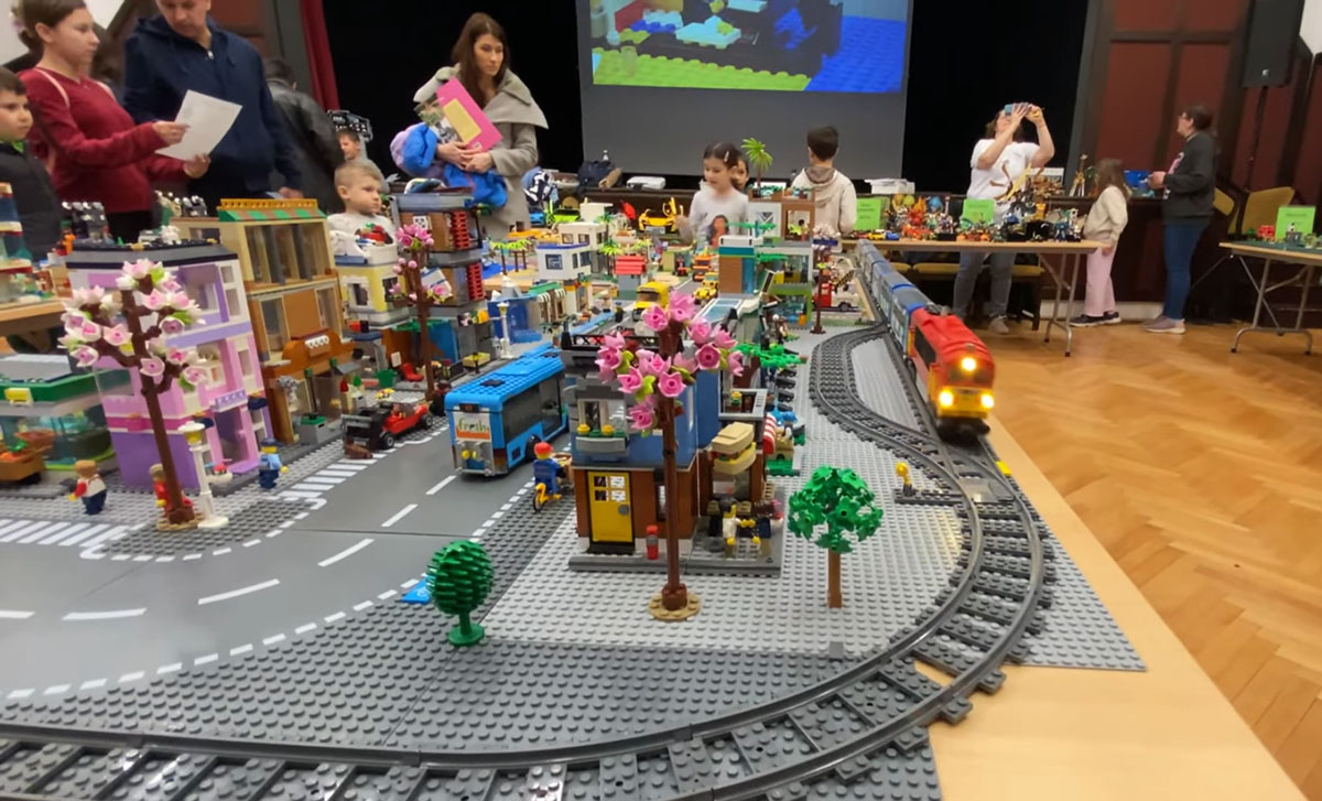 ujra-kockakalandok-gyomaendrodon-–-egy-nap,-amikor-minden-a-lego-rol-szol!-–-koros-hircentrum