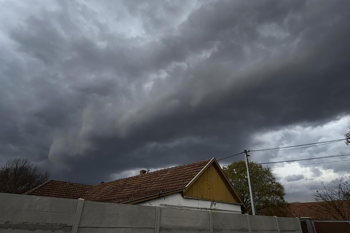 egdorges,-villamlas,-jegeso-–-eros-szellel-„berugta-az-ajtot”-a-hidegfront-–-koros-hircentrum