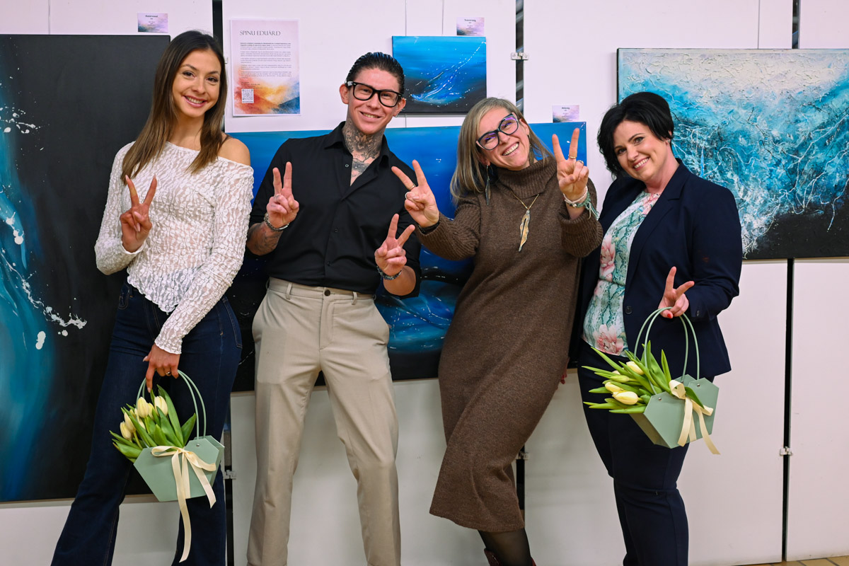 szinekkel-es-lelekkel-telt-meg-a-bekes-megyei-konyvtar-–-koros-hircentrum