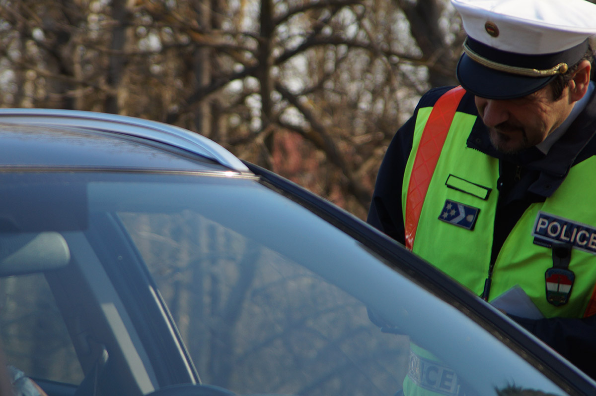 jogsi-nelkul-es-ittasan-vezettek-–-ket-soforrel-szemben-intezkedtek-bekesben-–-koros-hircentrum