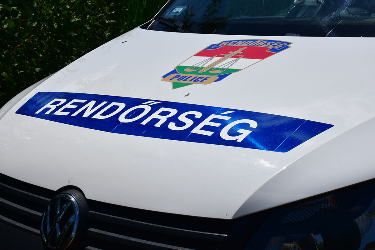 veszelyes-orjonges-bekesen:-mozgo-autora-vetette-magat-egy-ferfi-–-koros-hircentrum