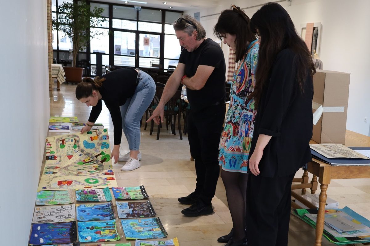 gyermekek-rajzaival-telik-meg-a-munkacsy-muzeum-–-koros-hircentrum