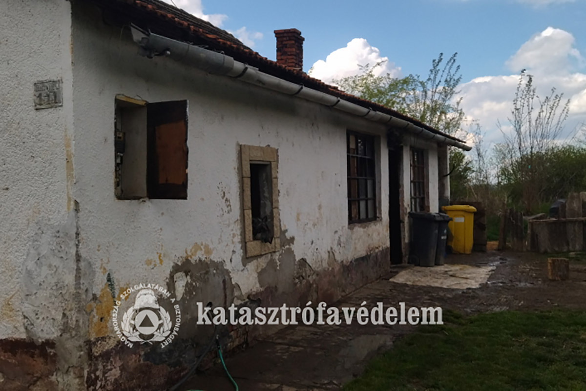 lakhatatlanna-valt-egy-haz-a-magyardombegyhazi-tuz-utan-–-koros-hircentrum