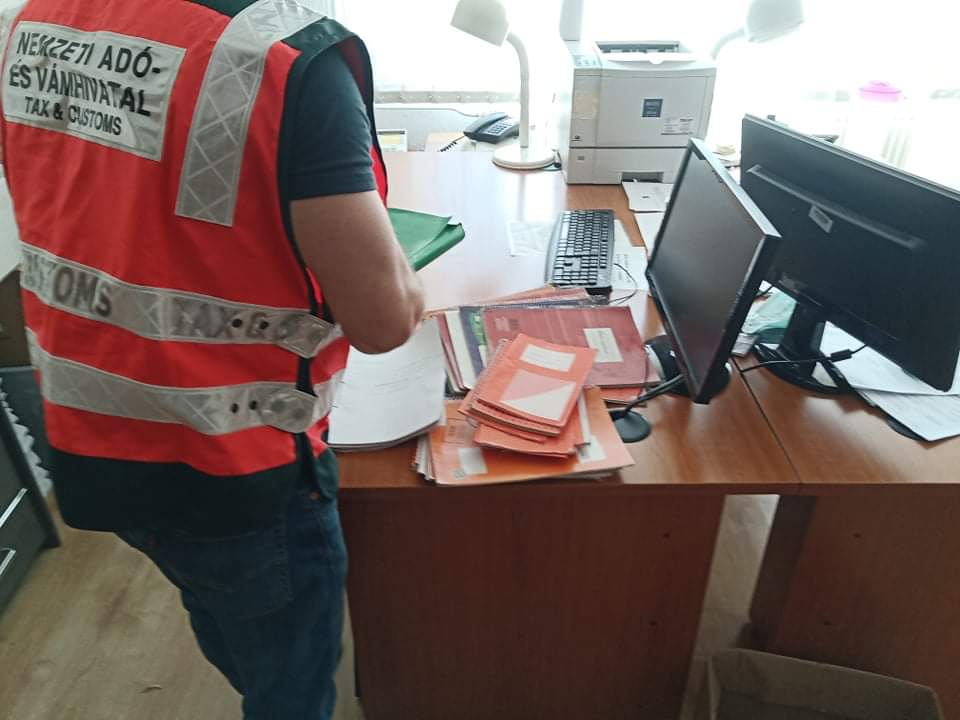 tavaszi-razziak:-tobb-agazatot-is-ellenoriz-a-nav-bekes-varmegyeben-–-koros-hircentrum