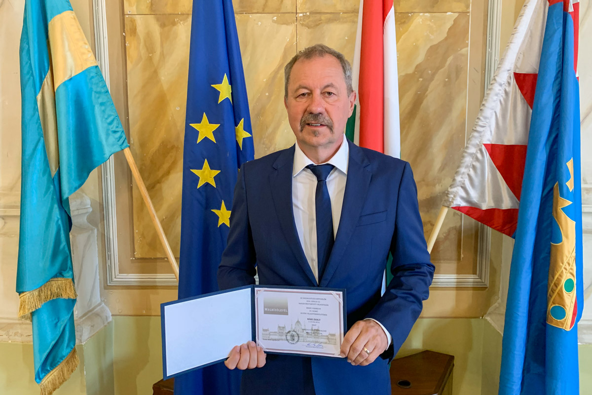 raki-zsolt-ugyancsak-avehette-megbizolevelet-gyulan-–-koros-hircentrum