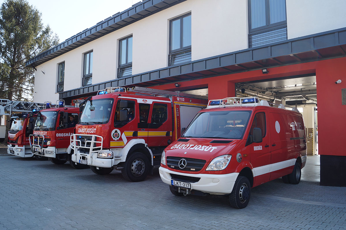 tuzoltonap:-szunetel-az-ugyintezes,-biztositott-a-keszenlet-–-koros-hircentrum