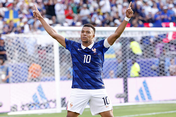 mbappe-a-negyeddontobe-lotte-franciaorszagot-–-koros-hircentrum