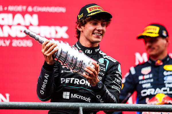 mercedes-siker-spaban:-antonelli-nyerte-a-belga-nagydijat-–-koros-hircentrum