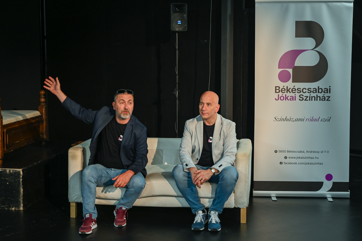 akadalymentes-studioszinpaddal-es-uj-kozossegi-terrel-bovult-a-jokai-szinhaz-–-koros-hircentrum