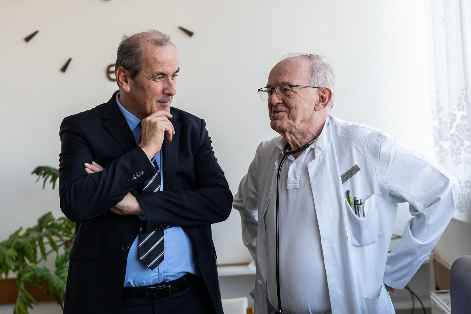 dr.-hegedus-zsolt:-a-kormany-szamol-az-oroshazi-korhazzal-–-koros-hircentrum