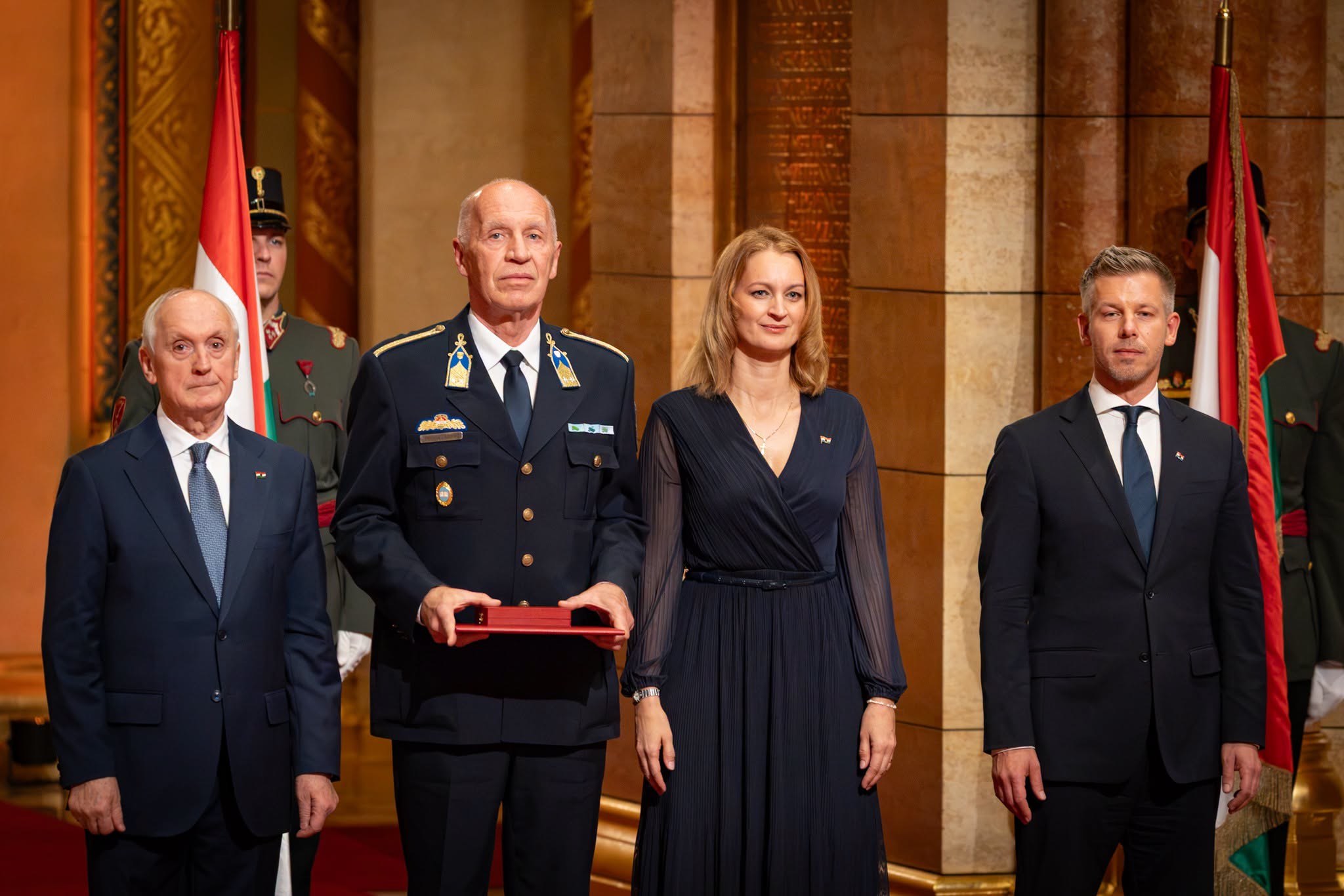 magyar-arany-erdemkeresztet-vett-at-pelleg-jozsef-laszlo-r.-alezredes-–-koros-hircentrum